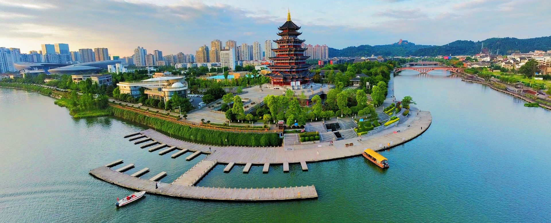 興企愛崗、志美行厲、建功立業(yè)